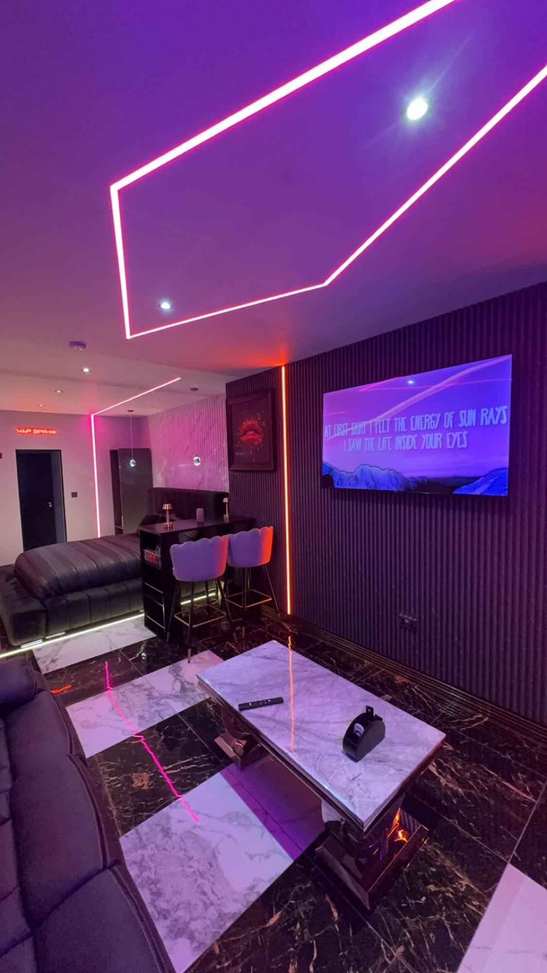 Highfield Private Spa Apartment Bradford  Bagian luar foto