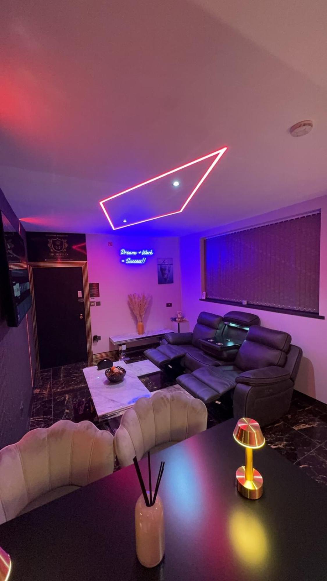 Highfield Private Spa Apartment Bradford  Bagian luar foto