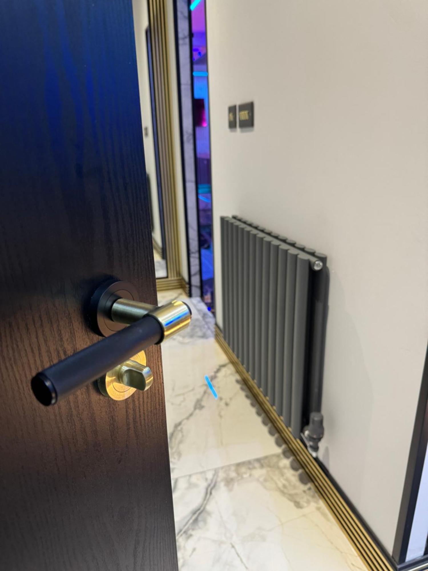 Highfield Private Spa Apartment Bradford  Bagian luar foto