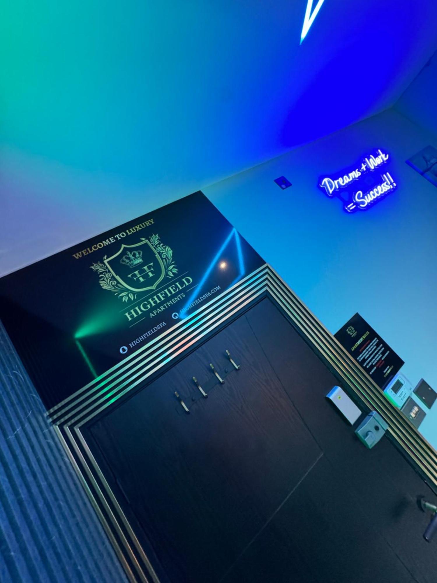 Highfield Private Spa Apartment Bradford  Bagian luar foto