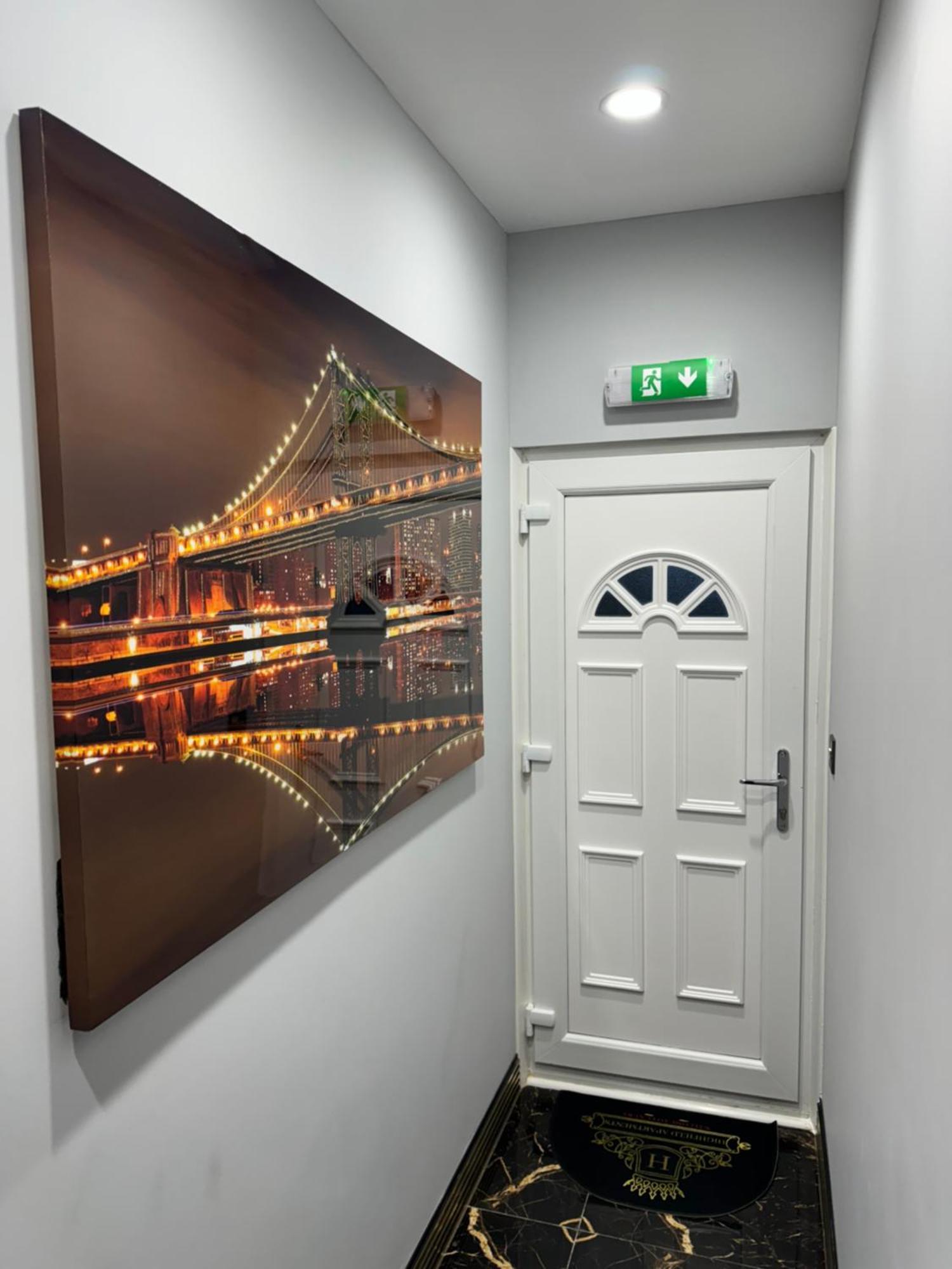 Highfield Private Spa Apartment Bradford  Bagian luar foto