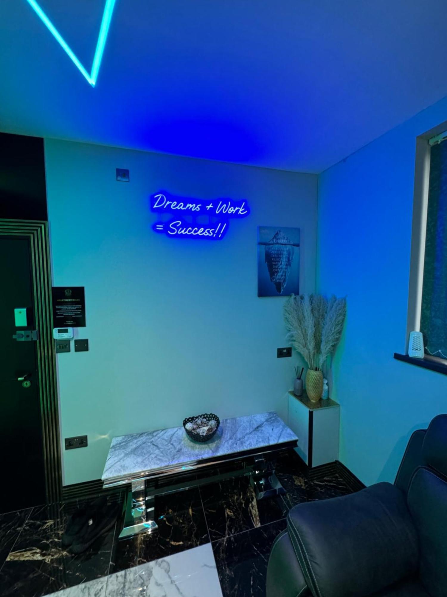 Highfield Private Spa Apartment Bradford  Bagian luar foto
