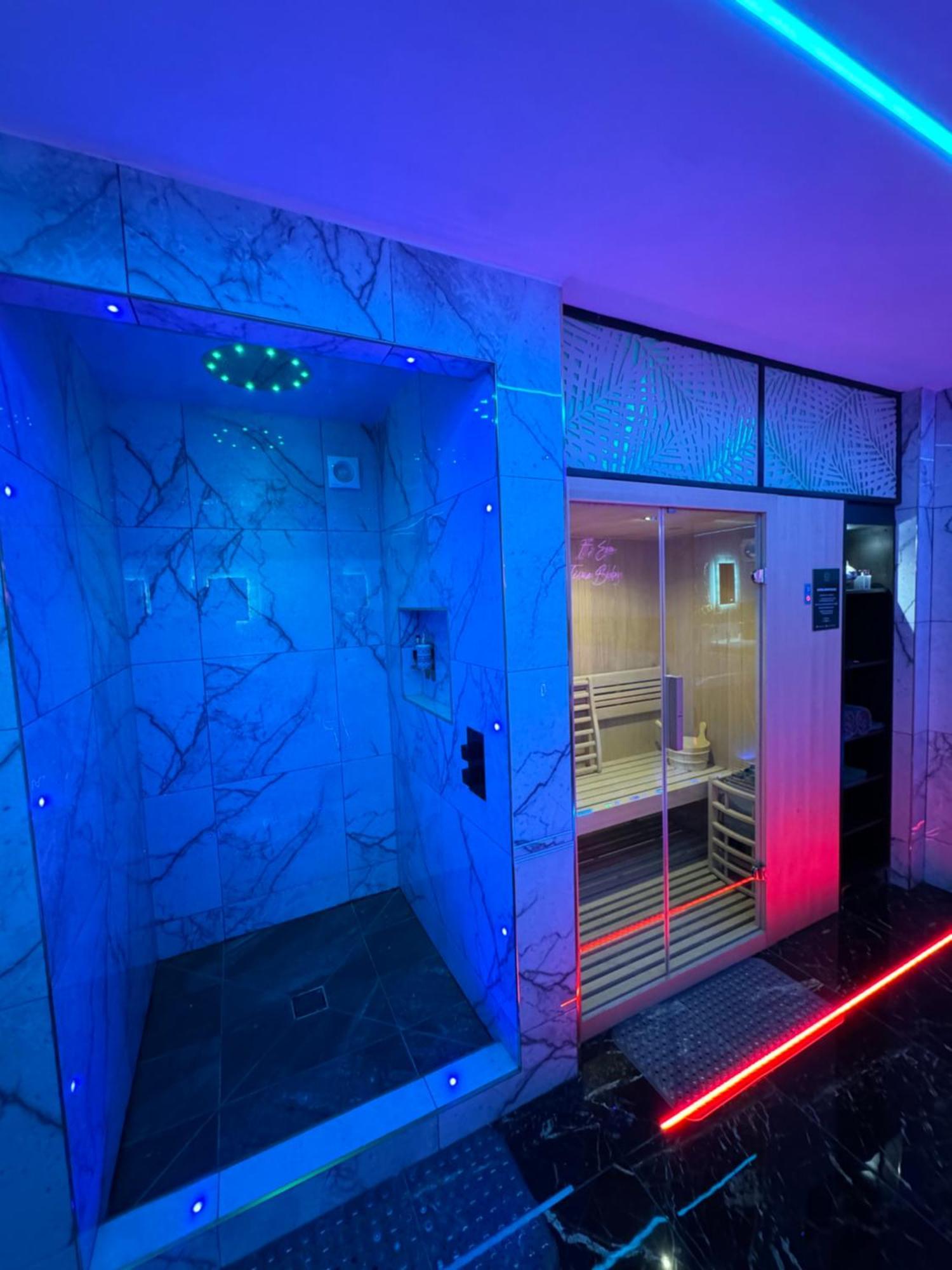 Highfield Private Spa Apartment Bradford  Bagian luar foto