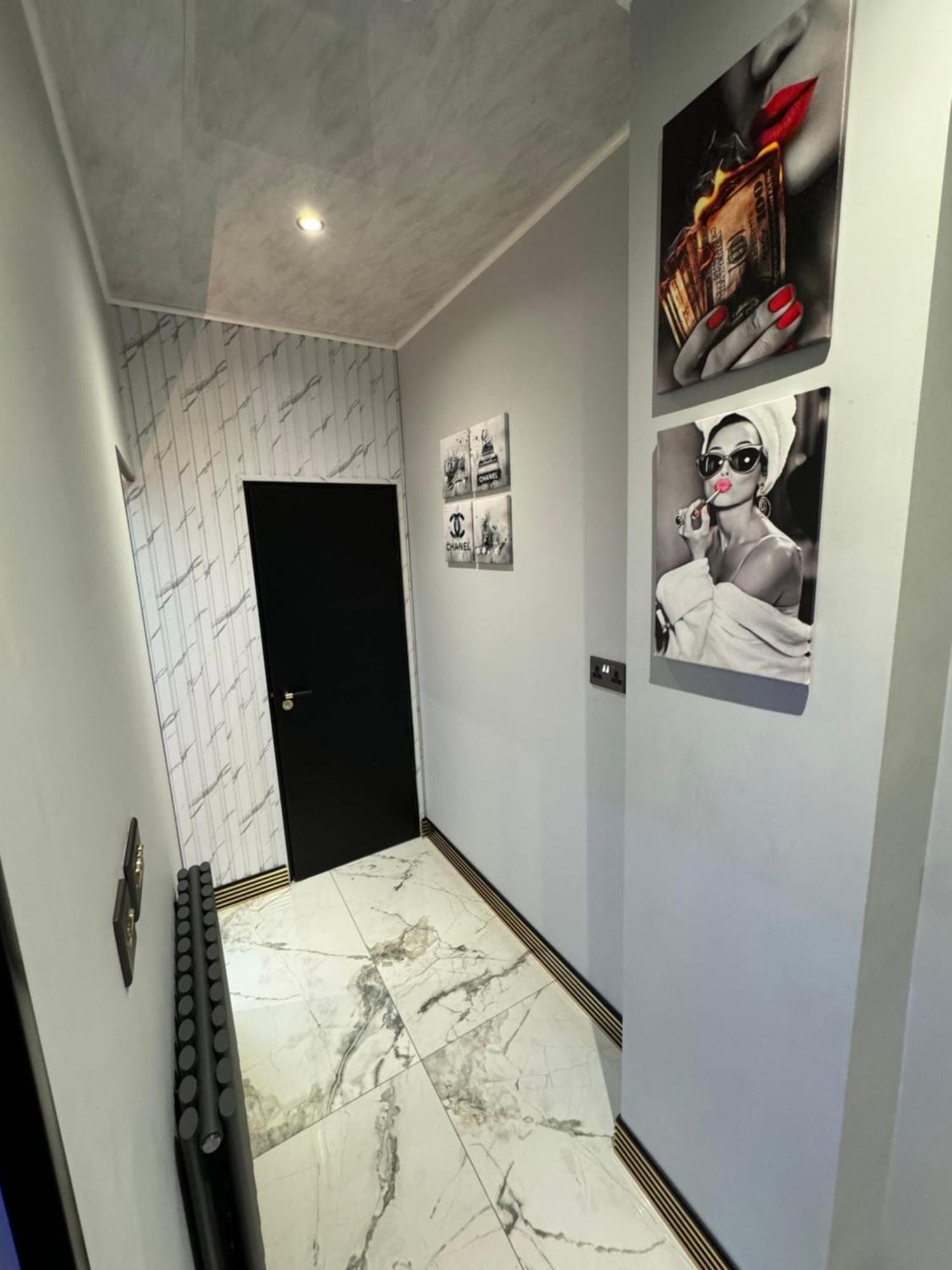 Highfield Private Spa Apartment Bradford  Bagian luar foto